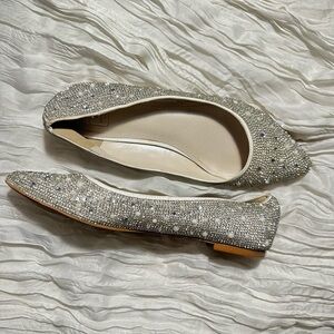 Elegant Silver Crystal Embellished Flats
